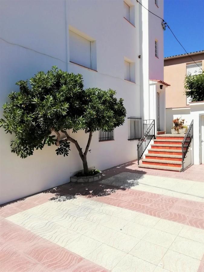 Trill Noray Apartamentos L'Estartit Exterior foto